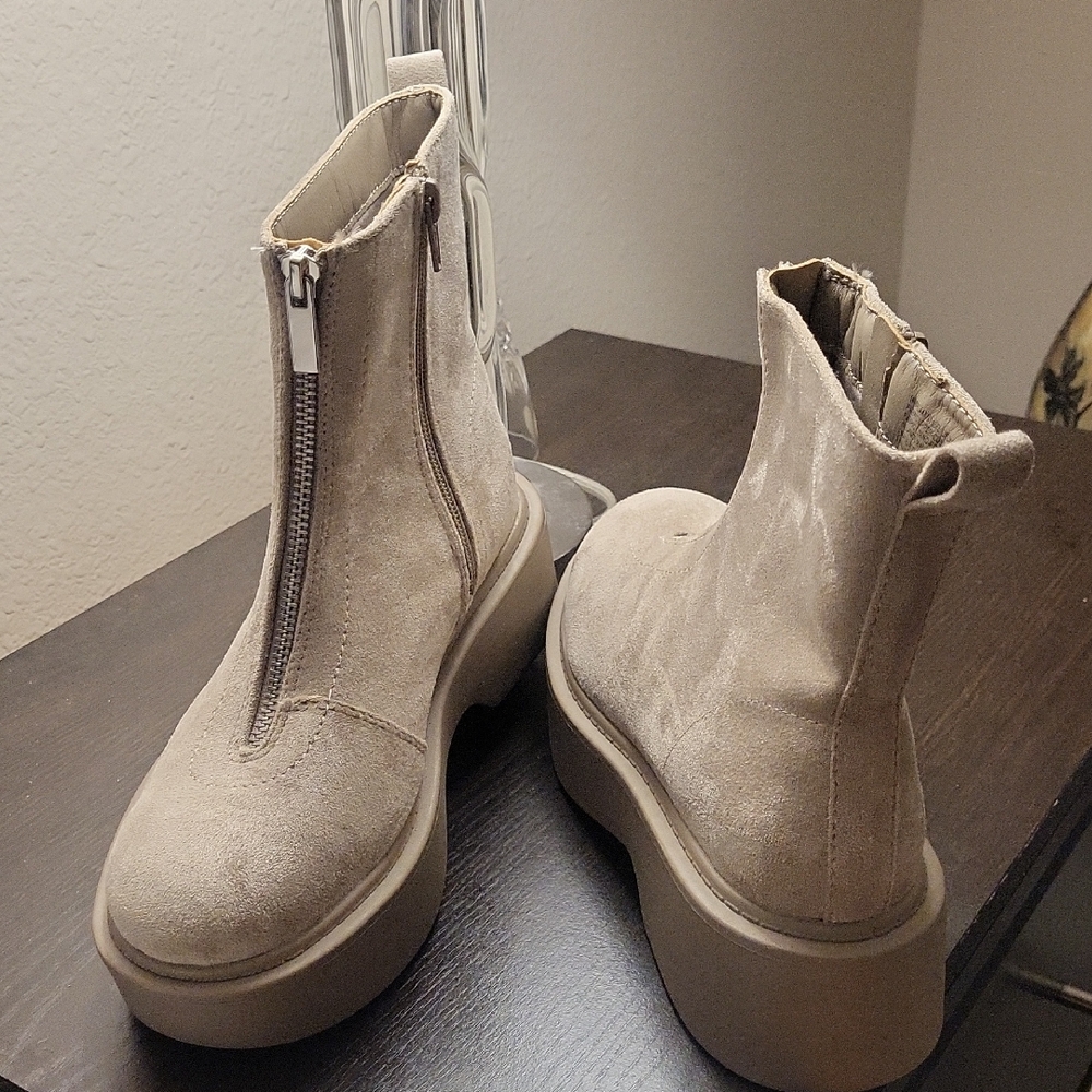 Portland Leather Cream Ankle Boots